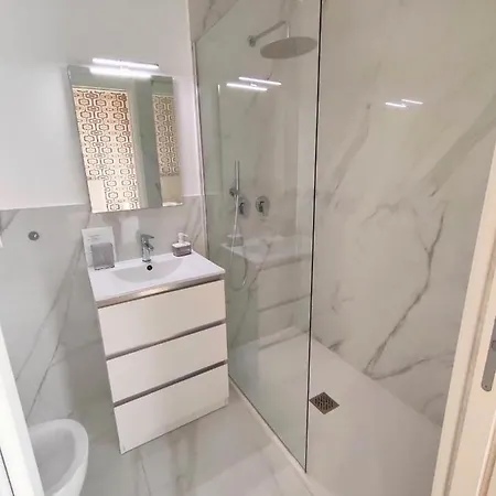 فندق مبيت وإفطار Flavi